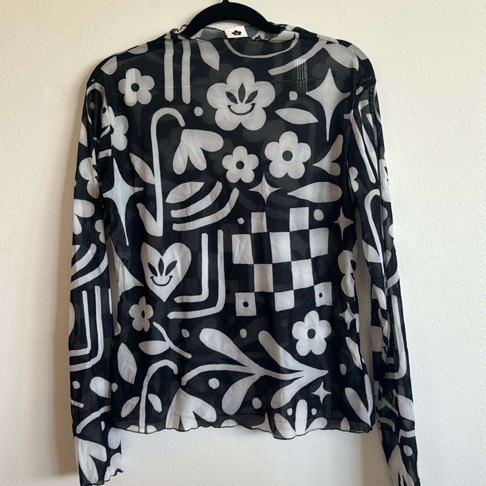 Black graphic mesh top